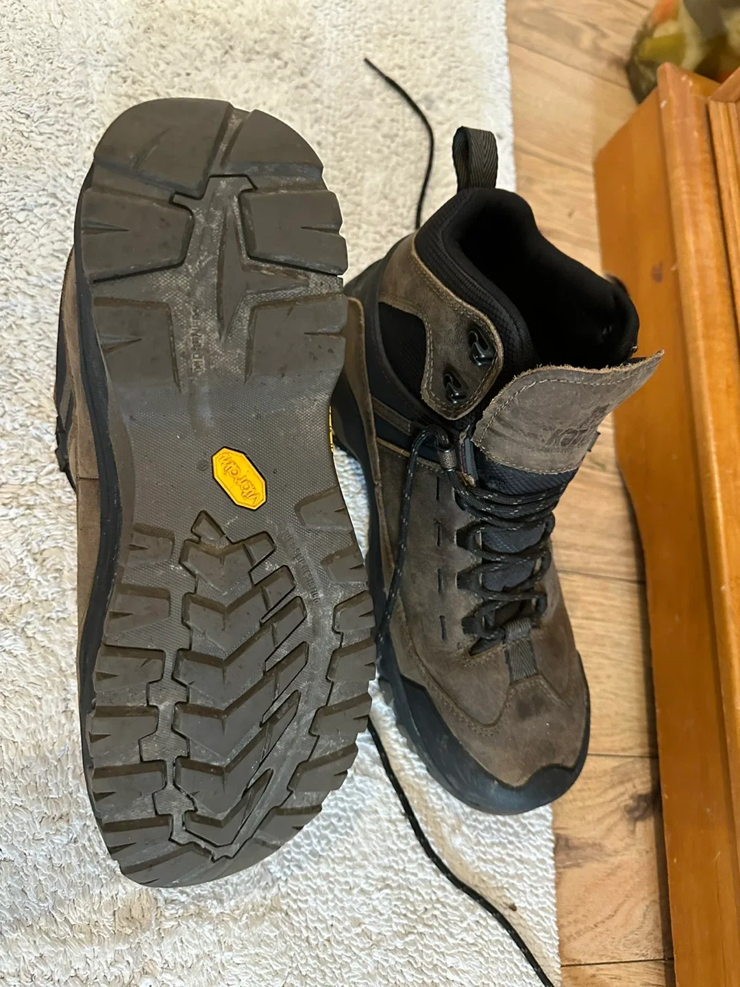 Kodiak Hiking Boots – Vibram Sole – Size 10w Us image indicator(2)