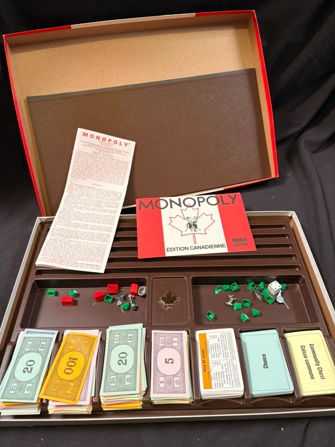 #cleanout Monopoly Canadian Edition by Parker Brothers image indicator(4)