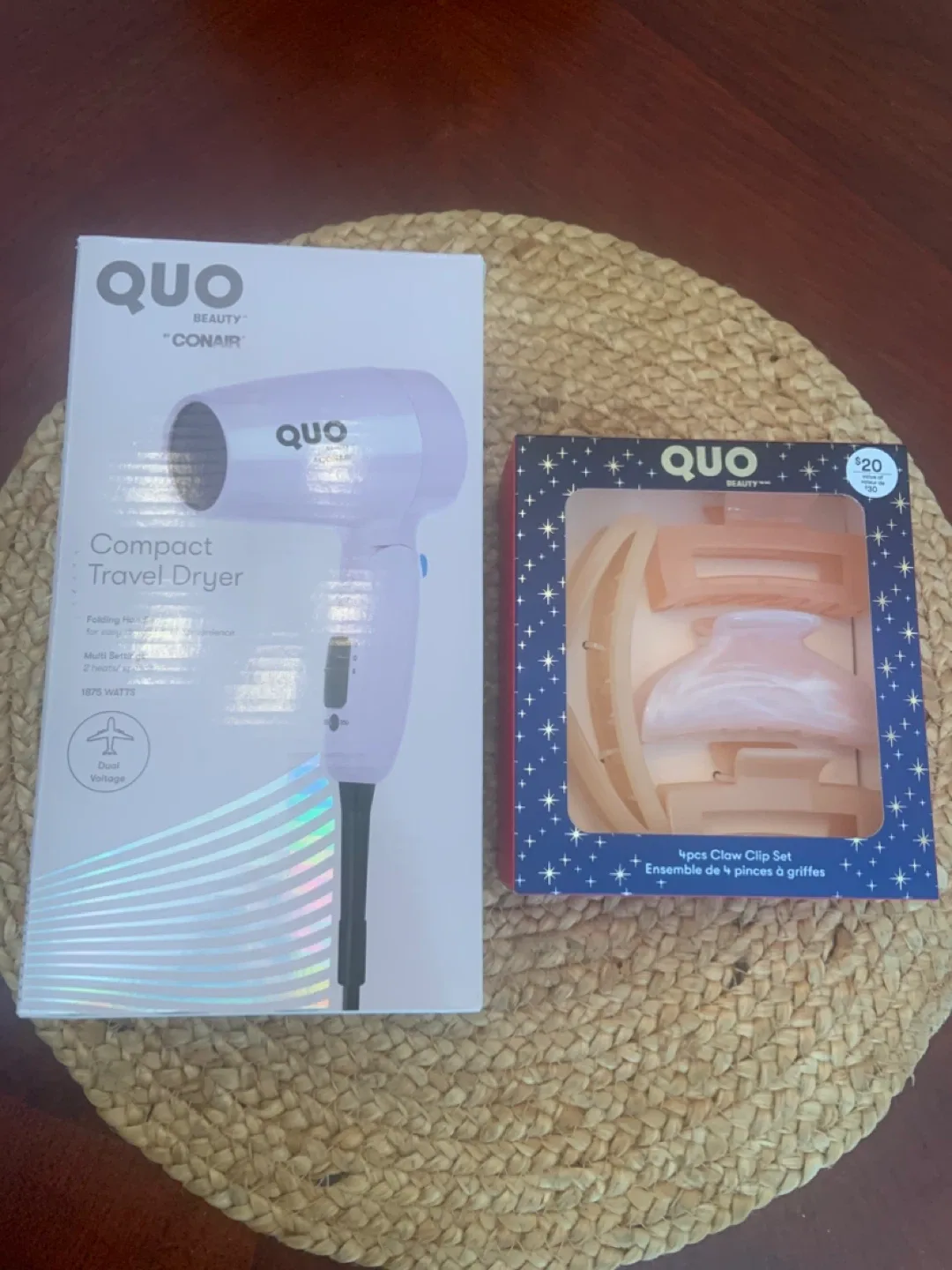New Quo Beauty Compact Travel Dryer & Claw Clip Set image indicator(4)