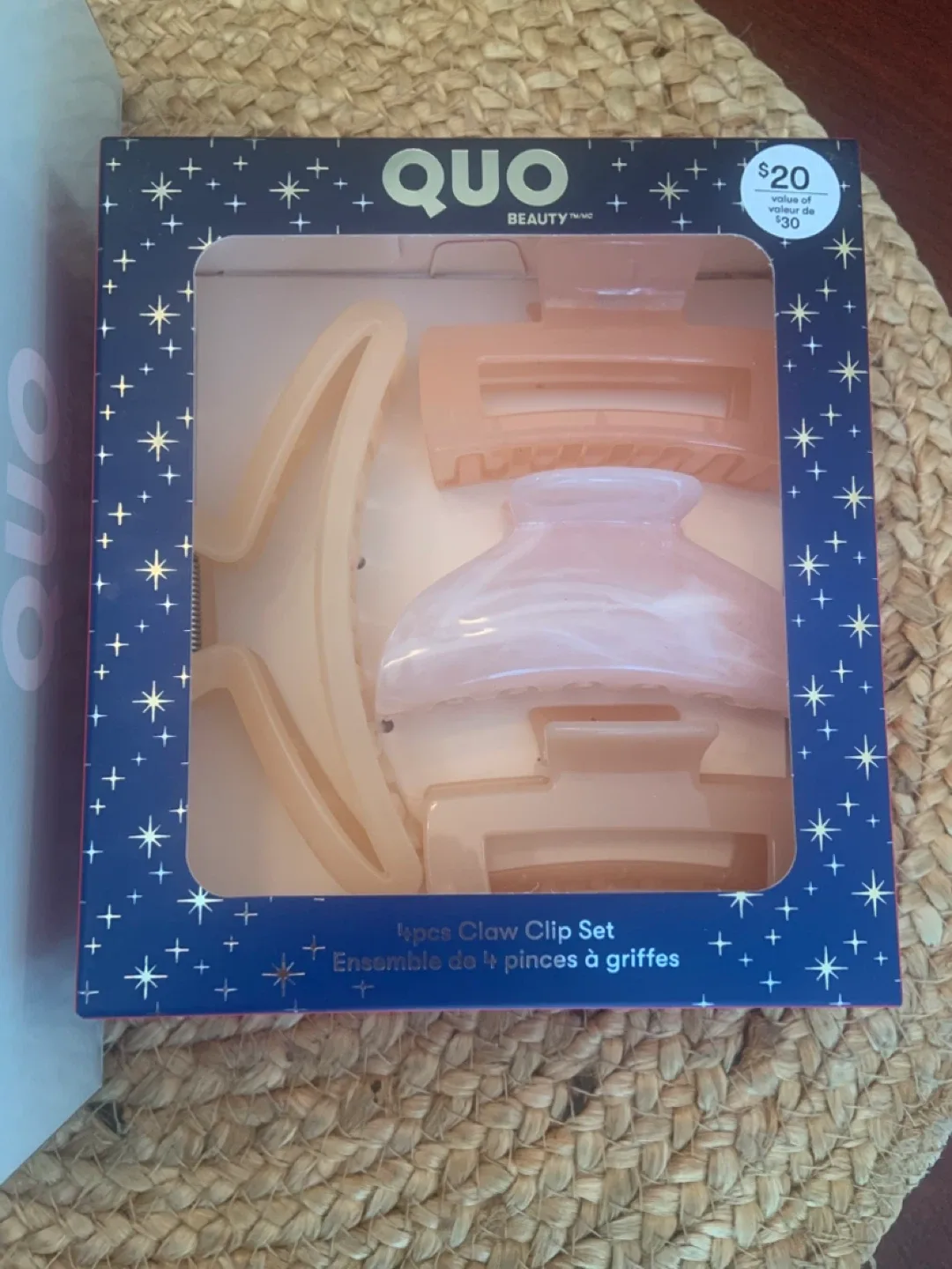 New Quo Beauty Compact Travel Dryer & Claw Clip Set image indicator(5)