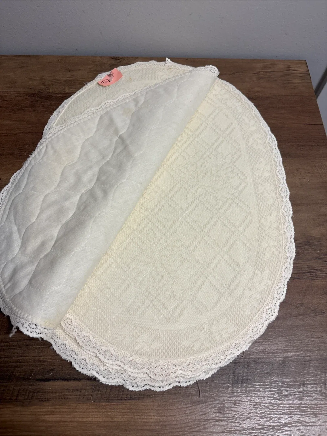 Vintage Oval Placemats with Lace Trim - Set of 6 image indicator(2)