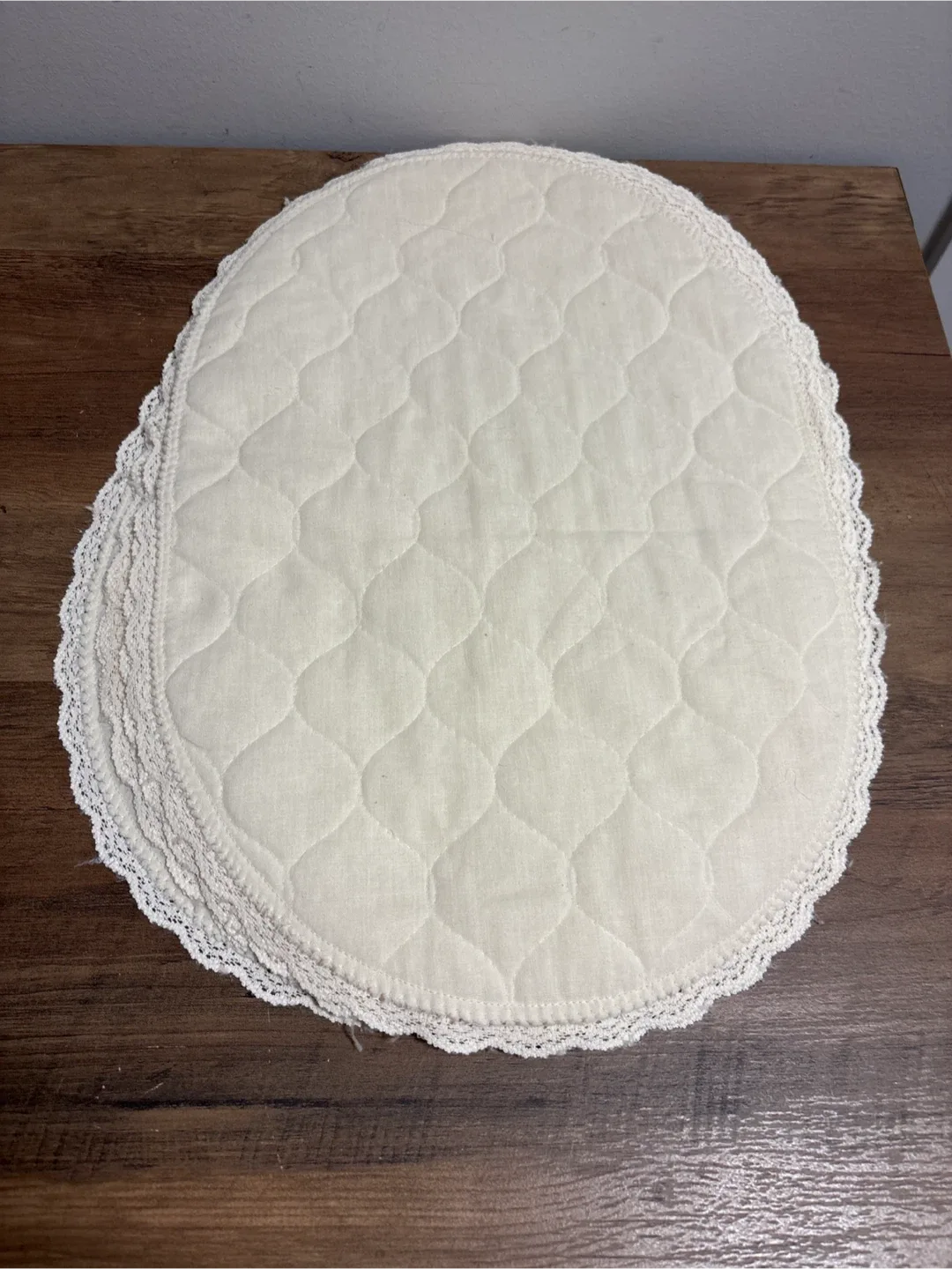 Vintage Oval Placemats with Lace Trim - Set of 6 image indicator(5)