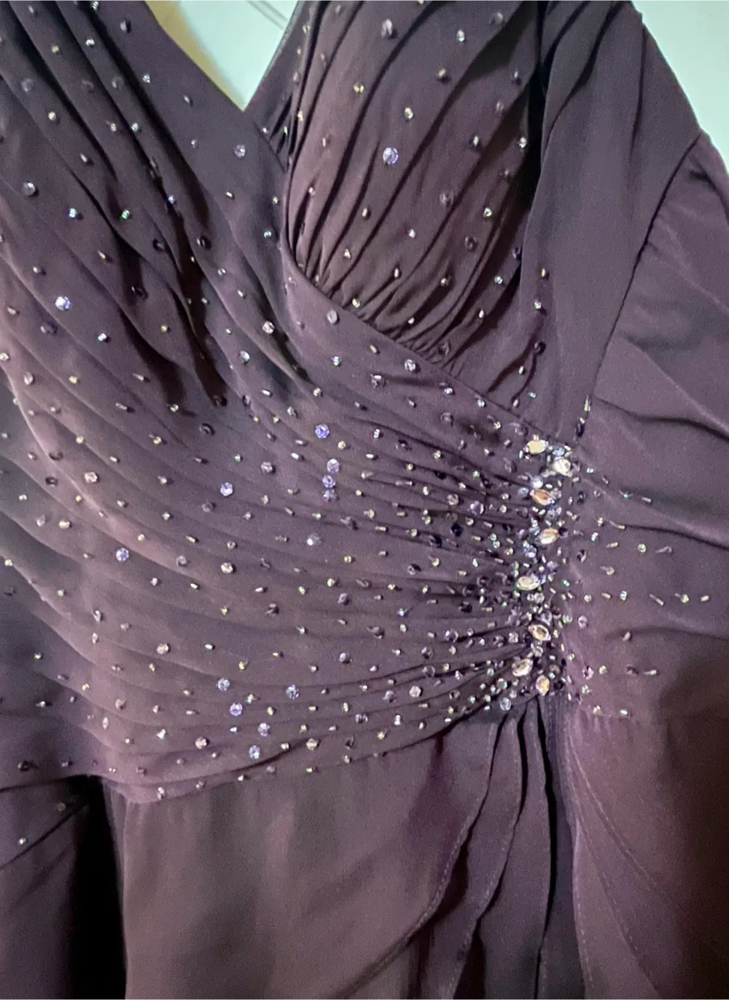 Beautiful Formal Dress with Shawl Size 8-10 image indicator(2)