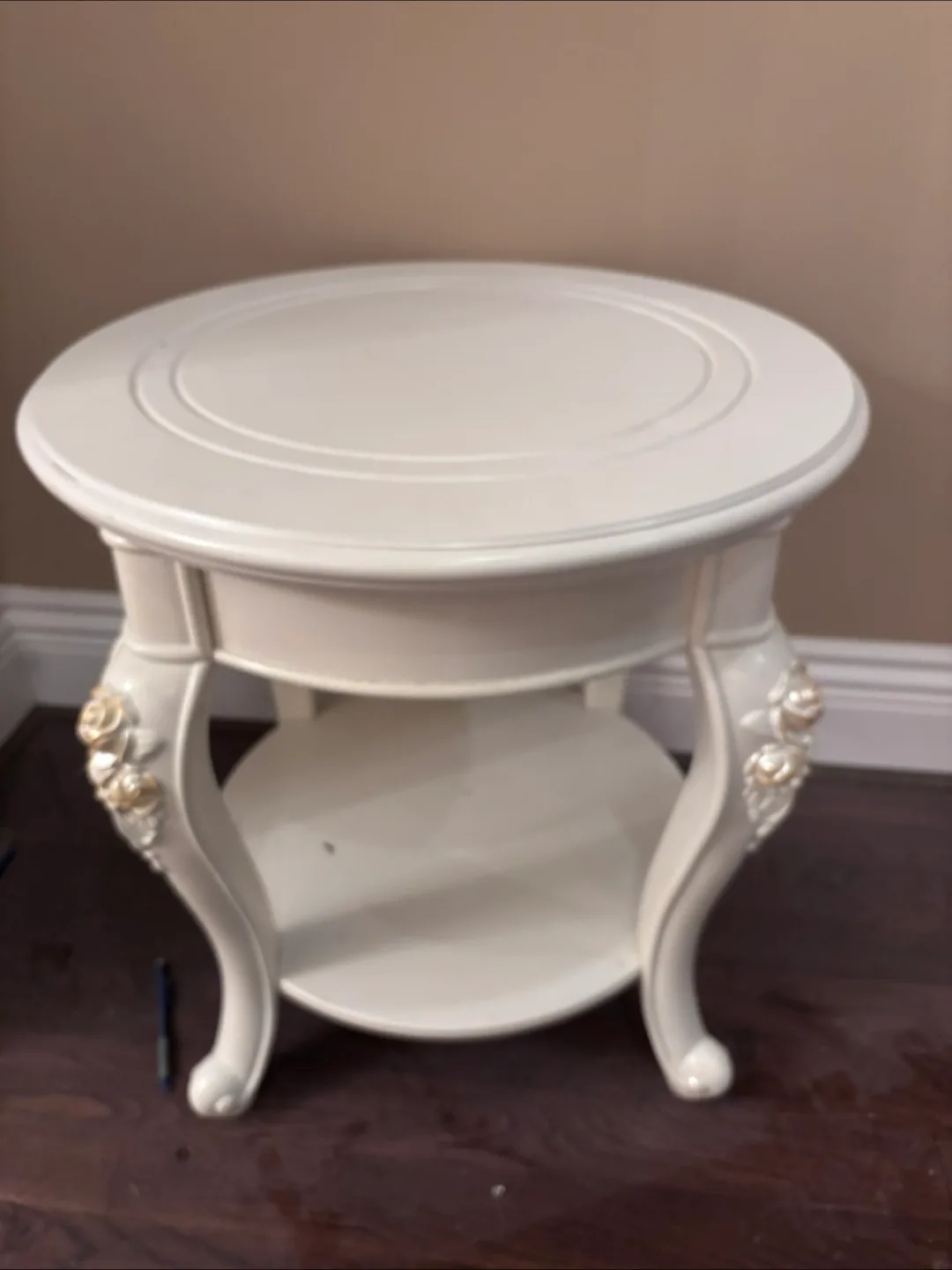 White Round Accent Table