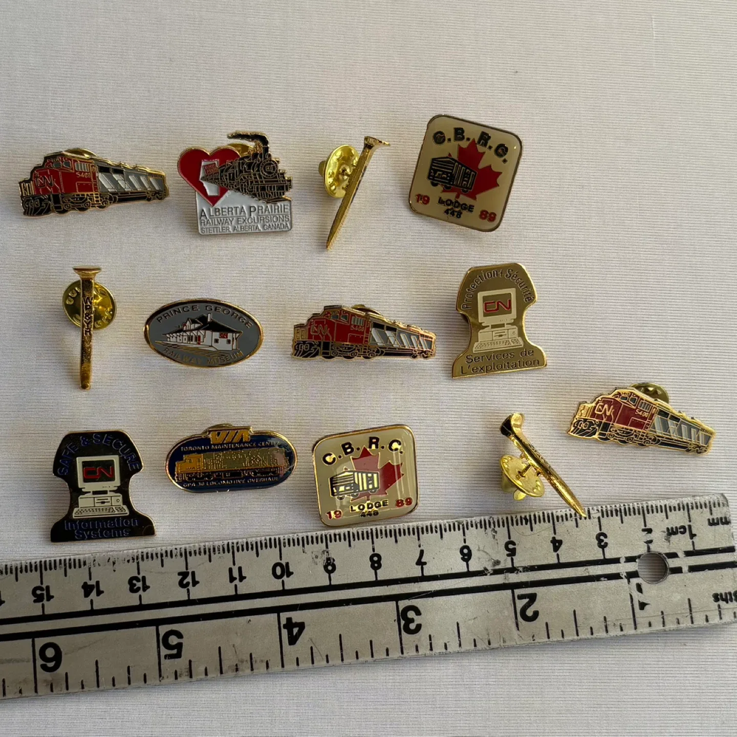 Vintage Canadian Railway Pin Lot CN Via Rail Railway Memorabilia image indicator(6)
