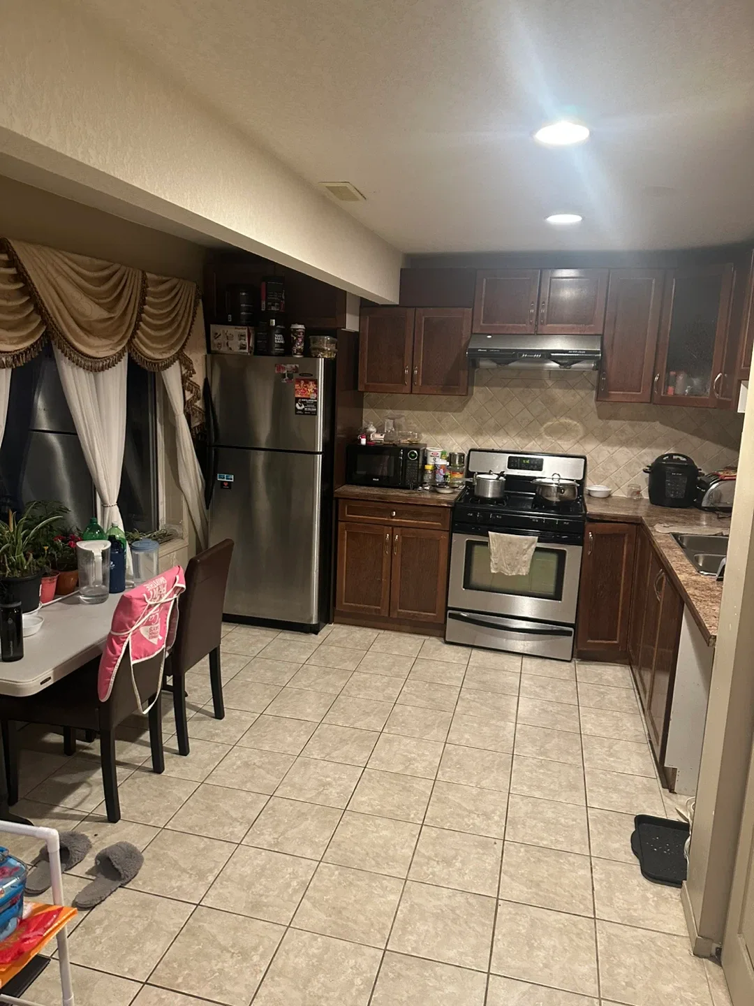 Walkout basement for Rent image indicator(8)