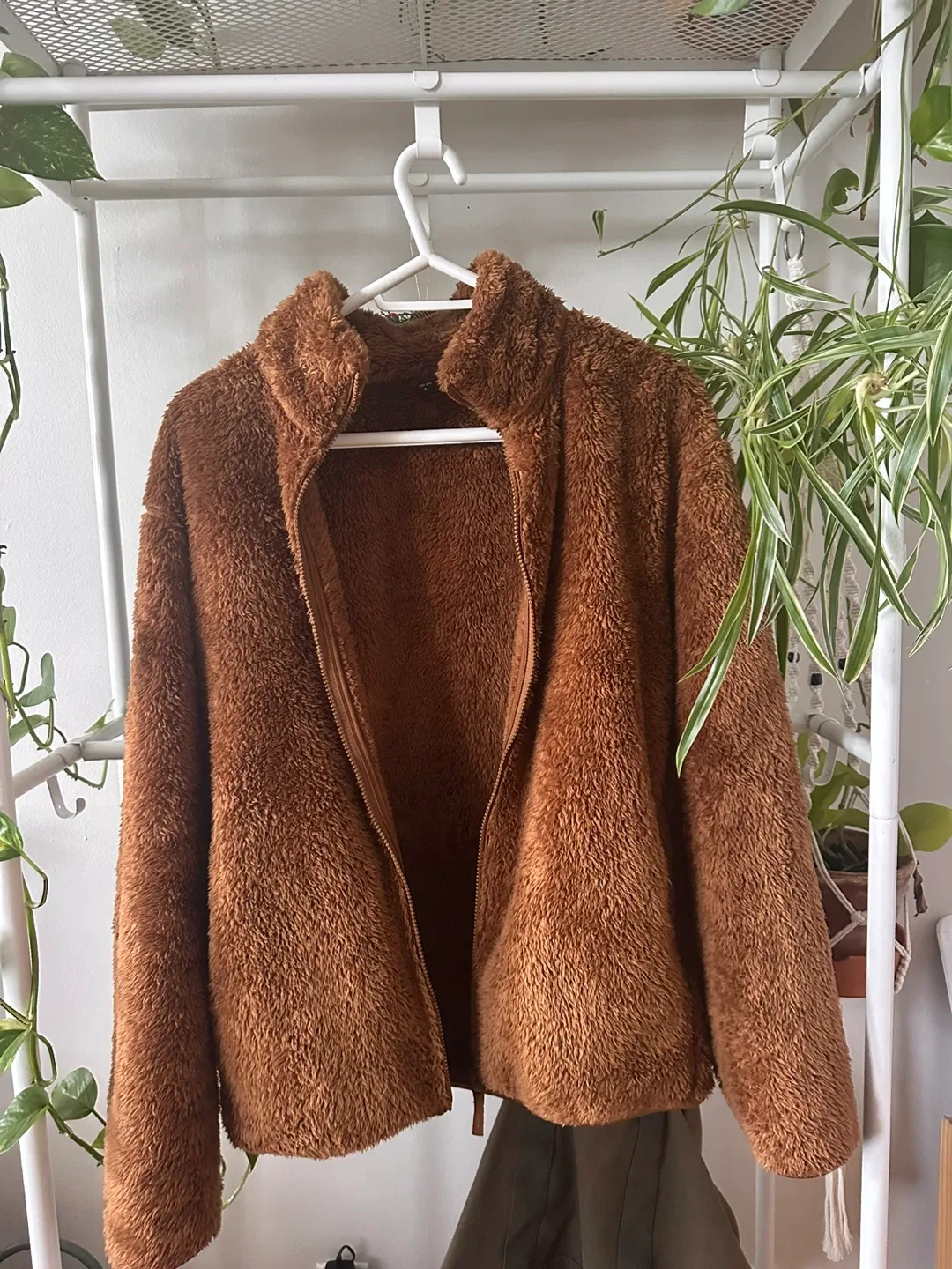 Uniqlo Fluffy Yarn Fleece Full-Zip Jacket - Brown image indicator(2)