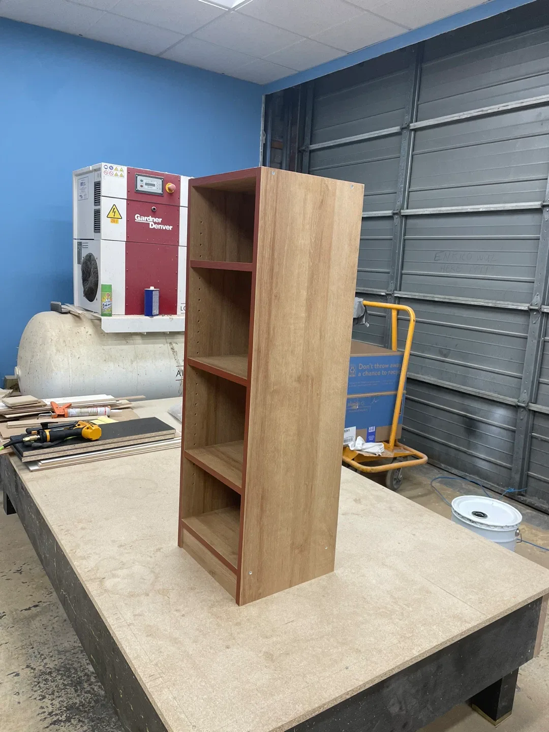 Wooden Bookcase with 4 Shelves image indicator(3)