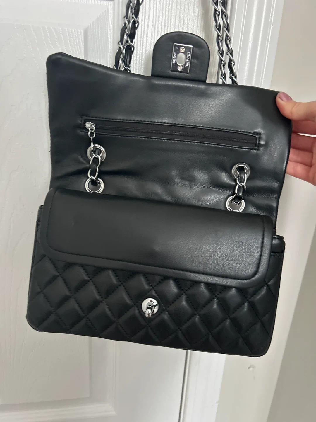Chanel Black Quilted Leather Handbag image indicator(6)