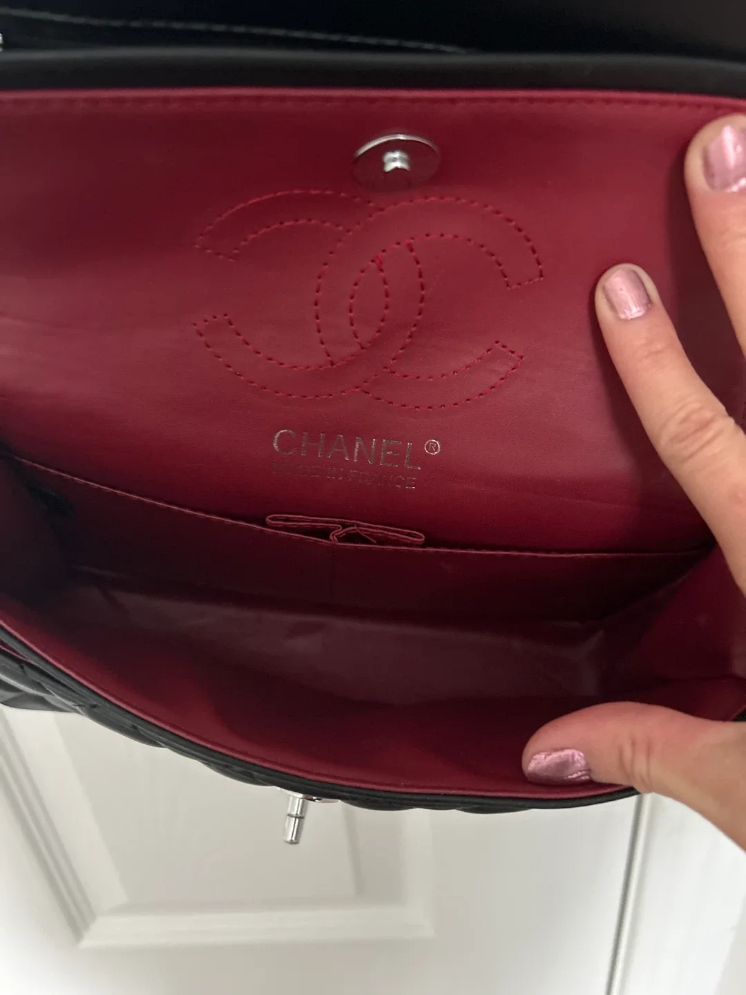 Chanel Black Quilted Leather Handbag image indicator(7)