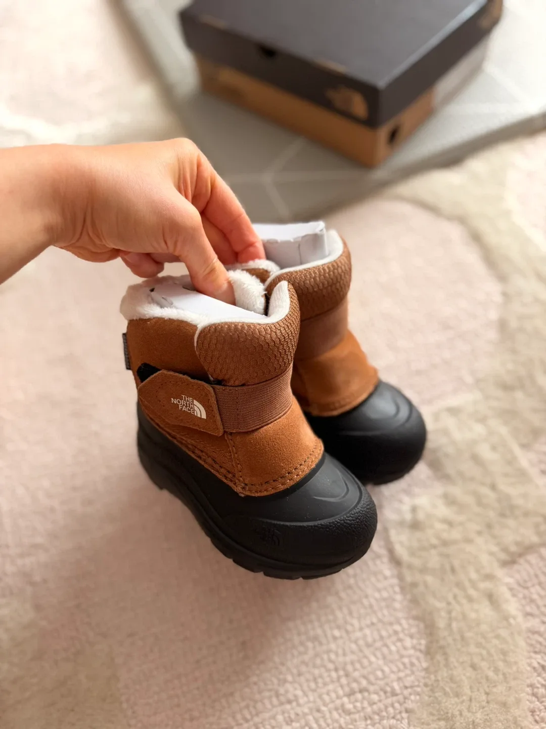 The North Face Toddler Alpenglow II Boots - Size 7 image indicator(8)