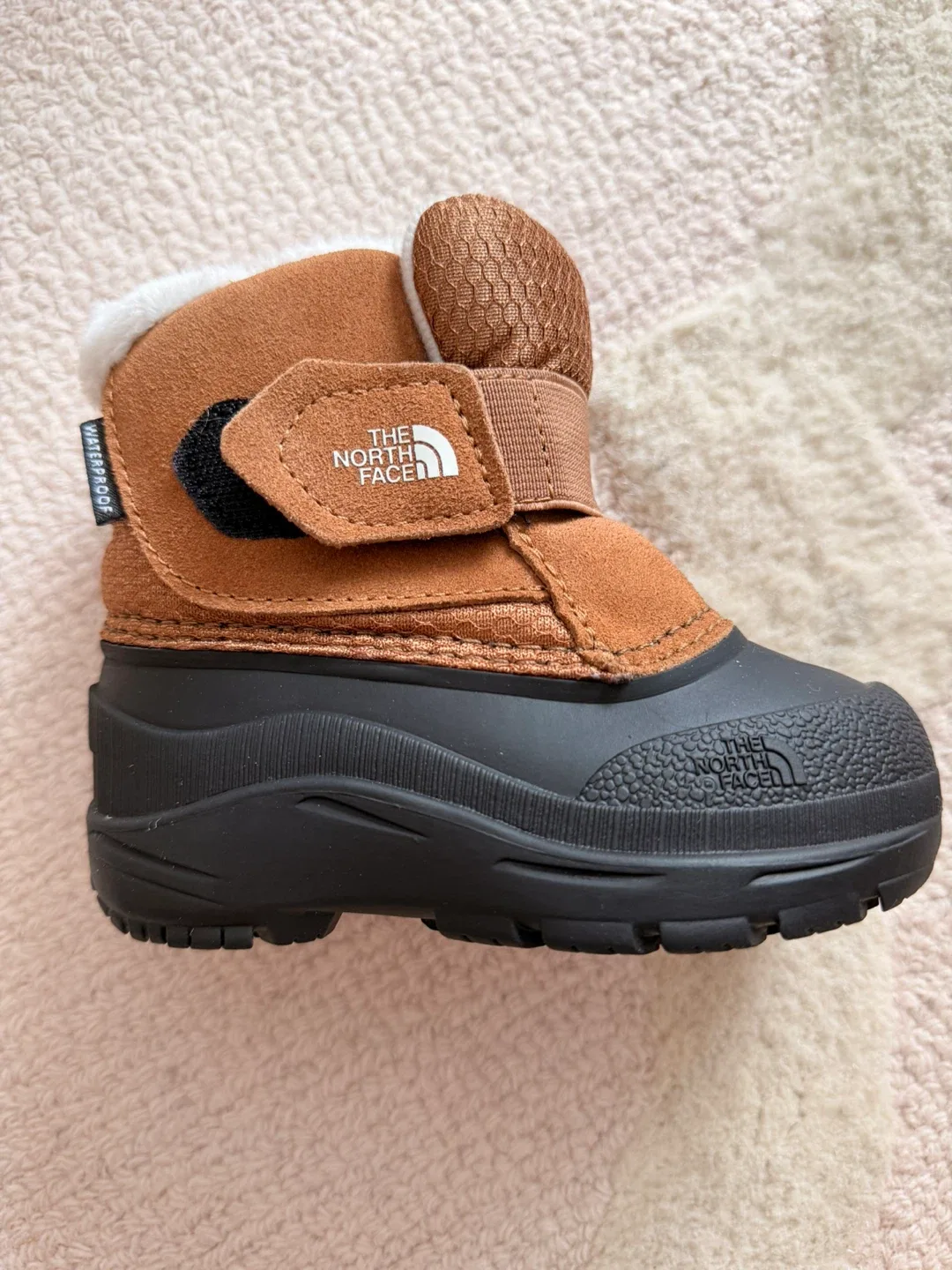 The North Face Toddler Alpenglow II Boots - Size 7 image indicator(7)