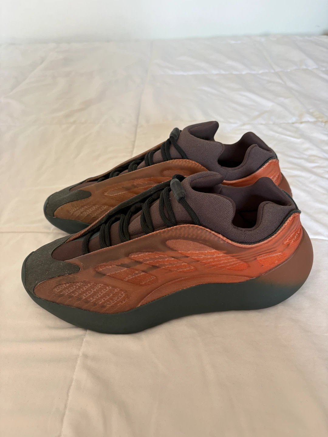 Adidas Yeezy 700 V3 ‘Copper Fade’ 11.5 $80 - photo 3