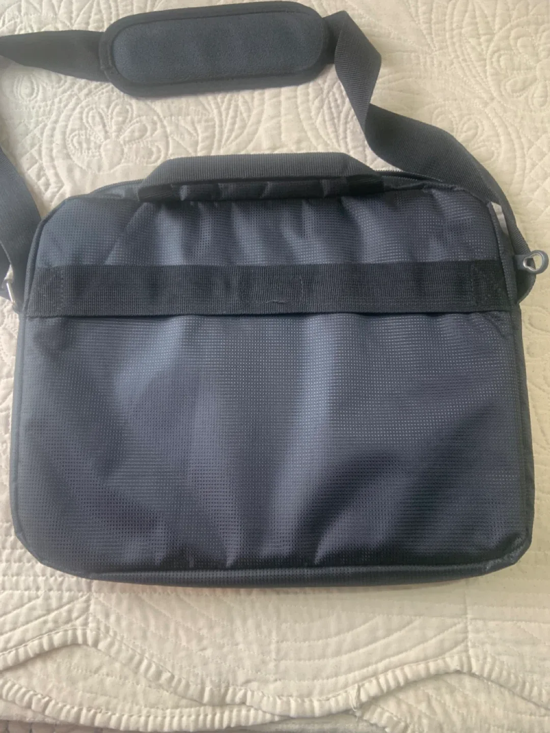 New Swiss Gear Ultra Slim Laptop 14 Case image indicator(9)