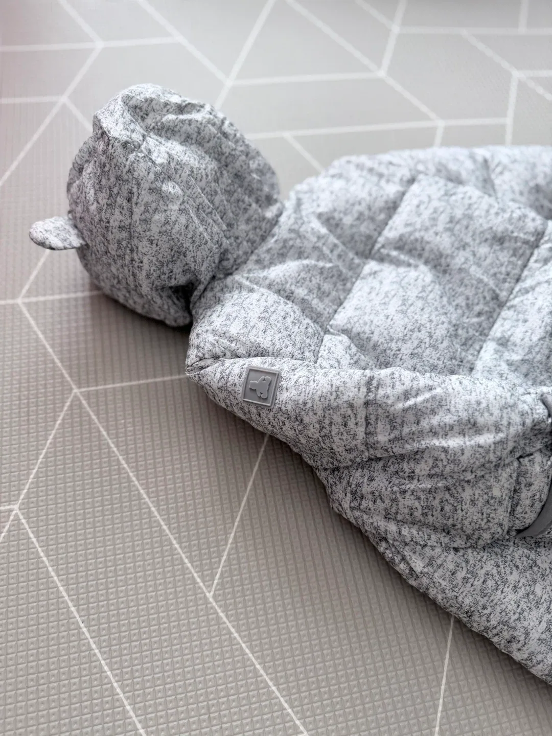 GAP Baby Snowsuit 18-24 Months image indicator(3)