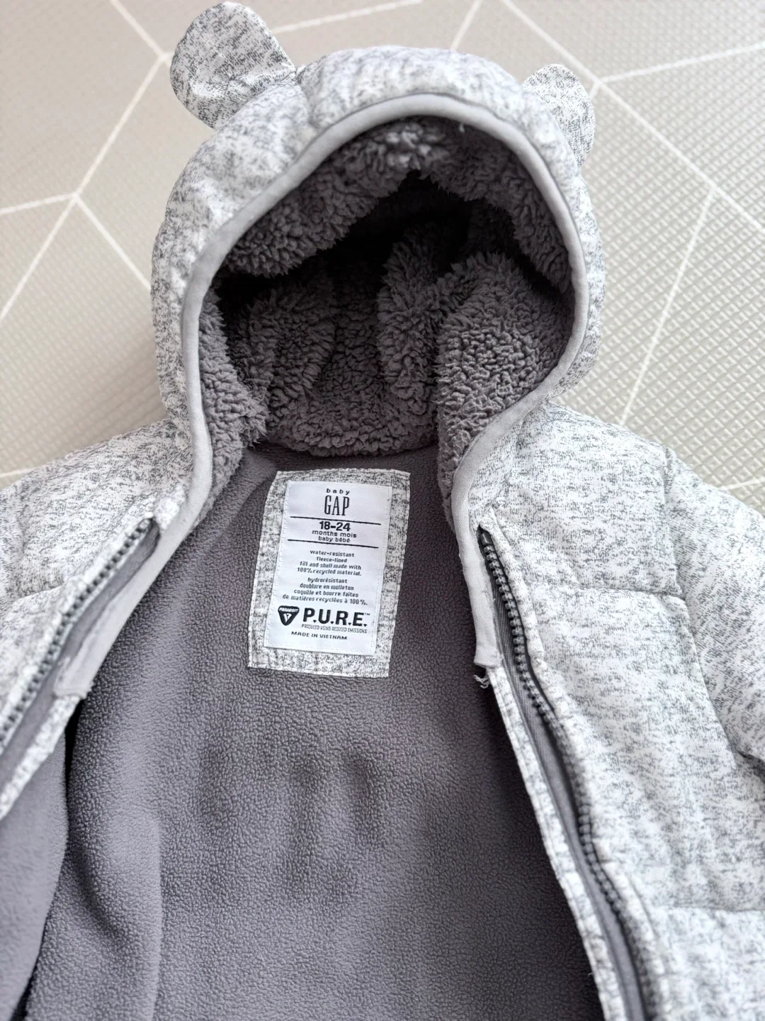 GAP Baby Snowsuit 18-24 Months image indicator(2)