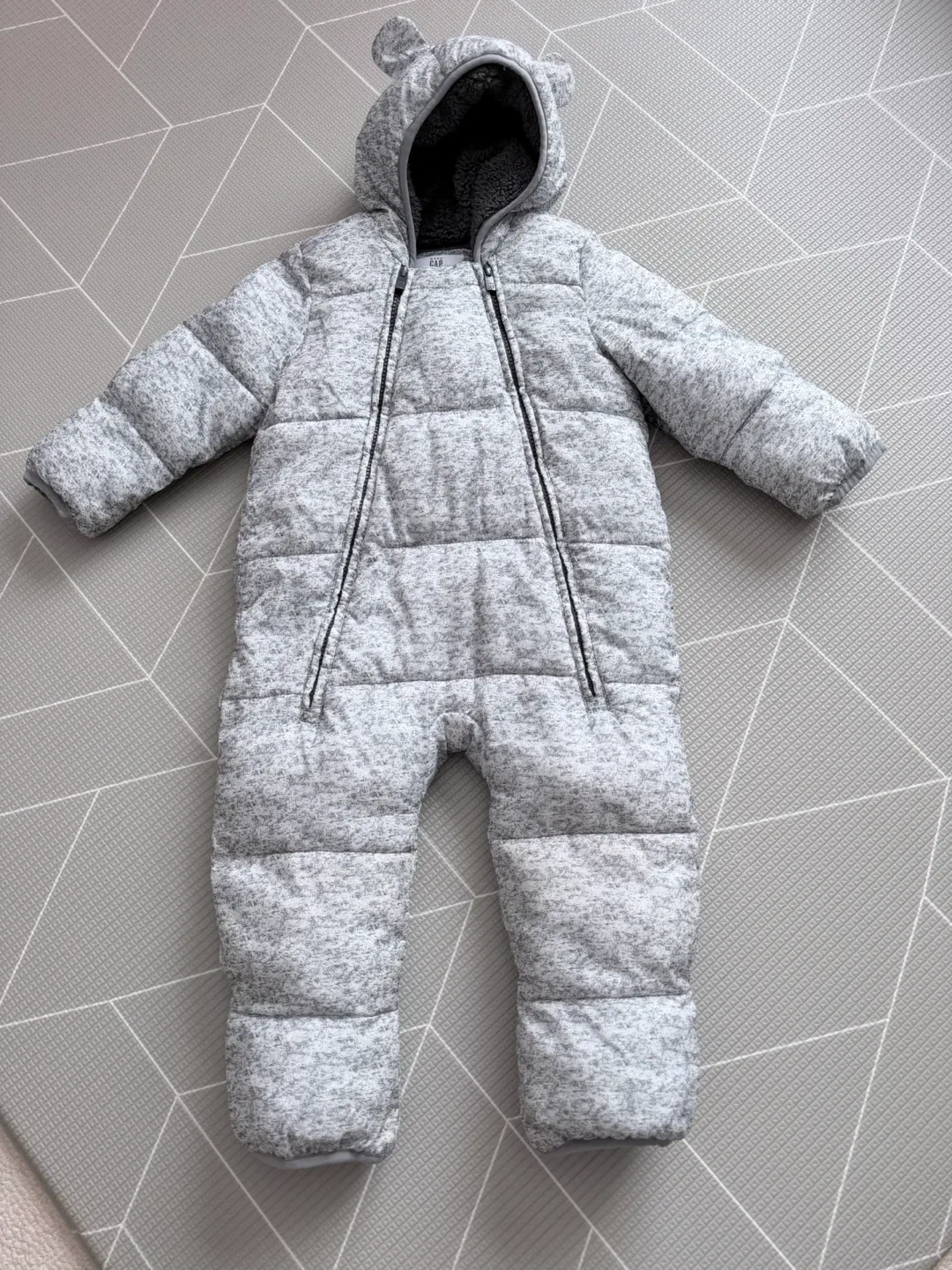 GAP Baby Snowsuit 18-24 Months image indicator(5)