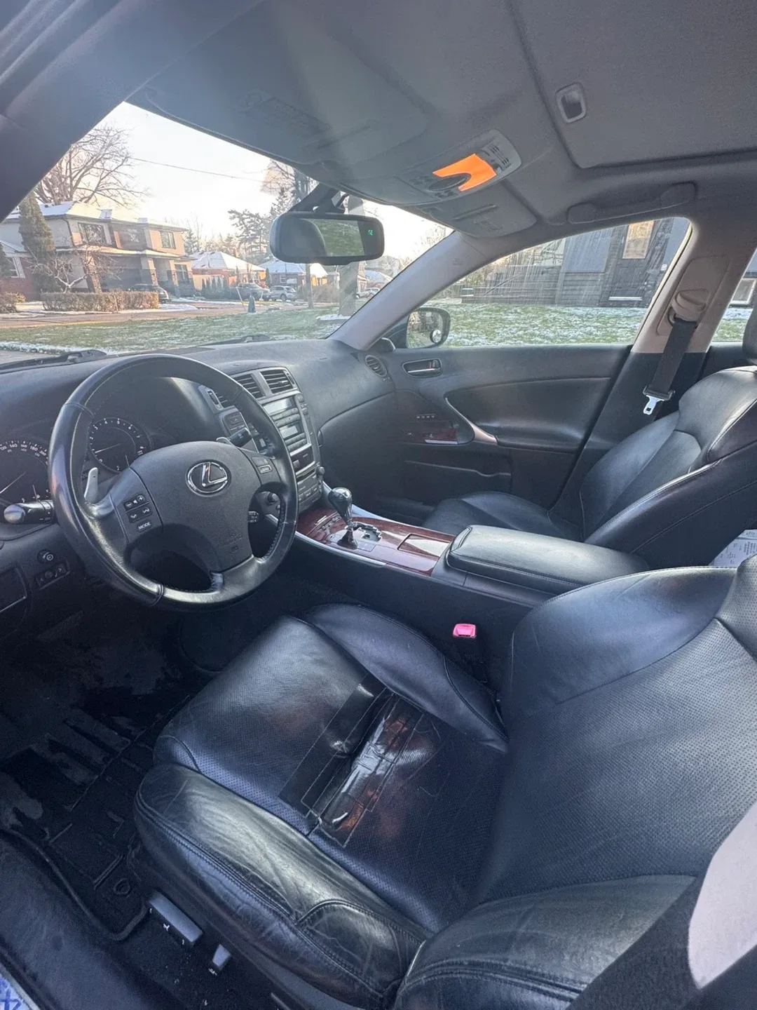 Lexus IS 250 Sedan image indicator(7)