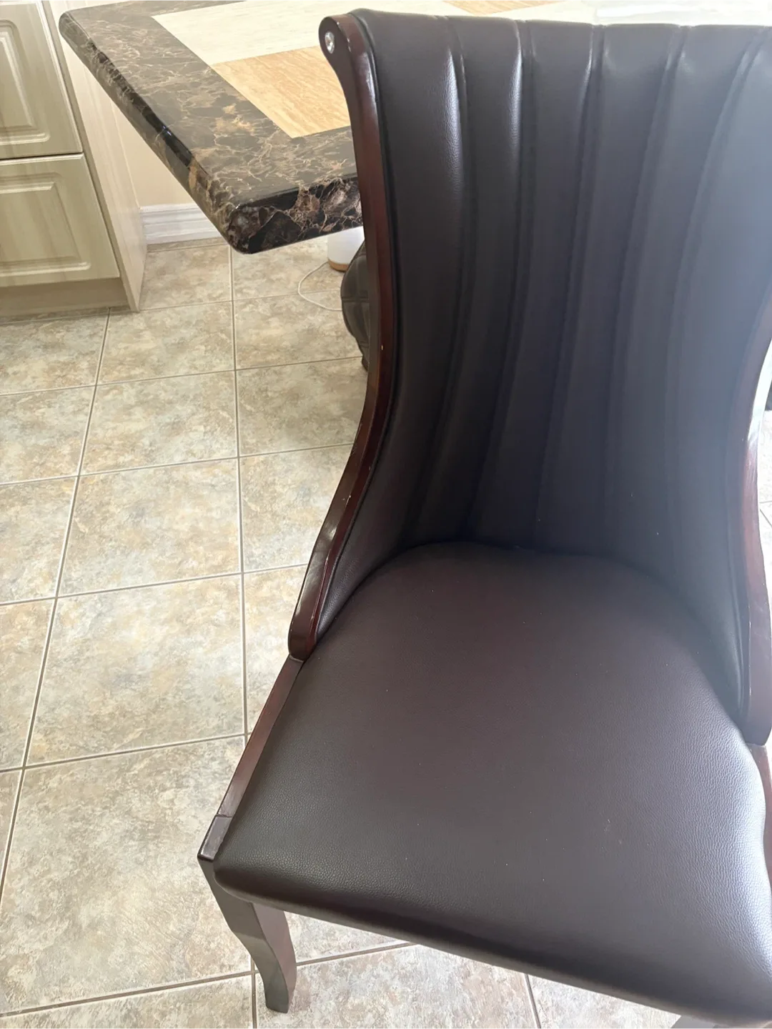 #cleanout Dining Table with 6 Chairs image indicator(4)