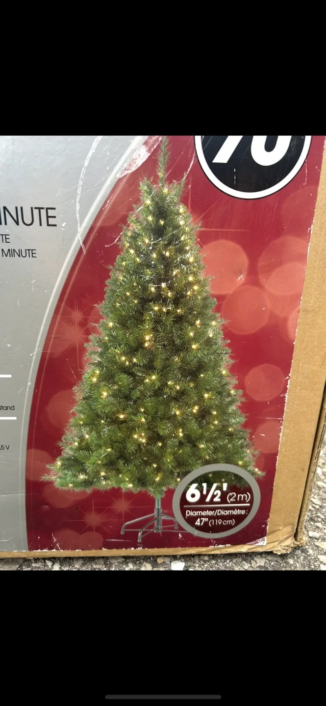 NOMA 6 1/2 ft Pre-Lit Artificial Christmas Tree