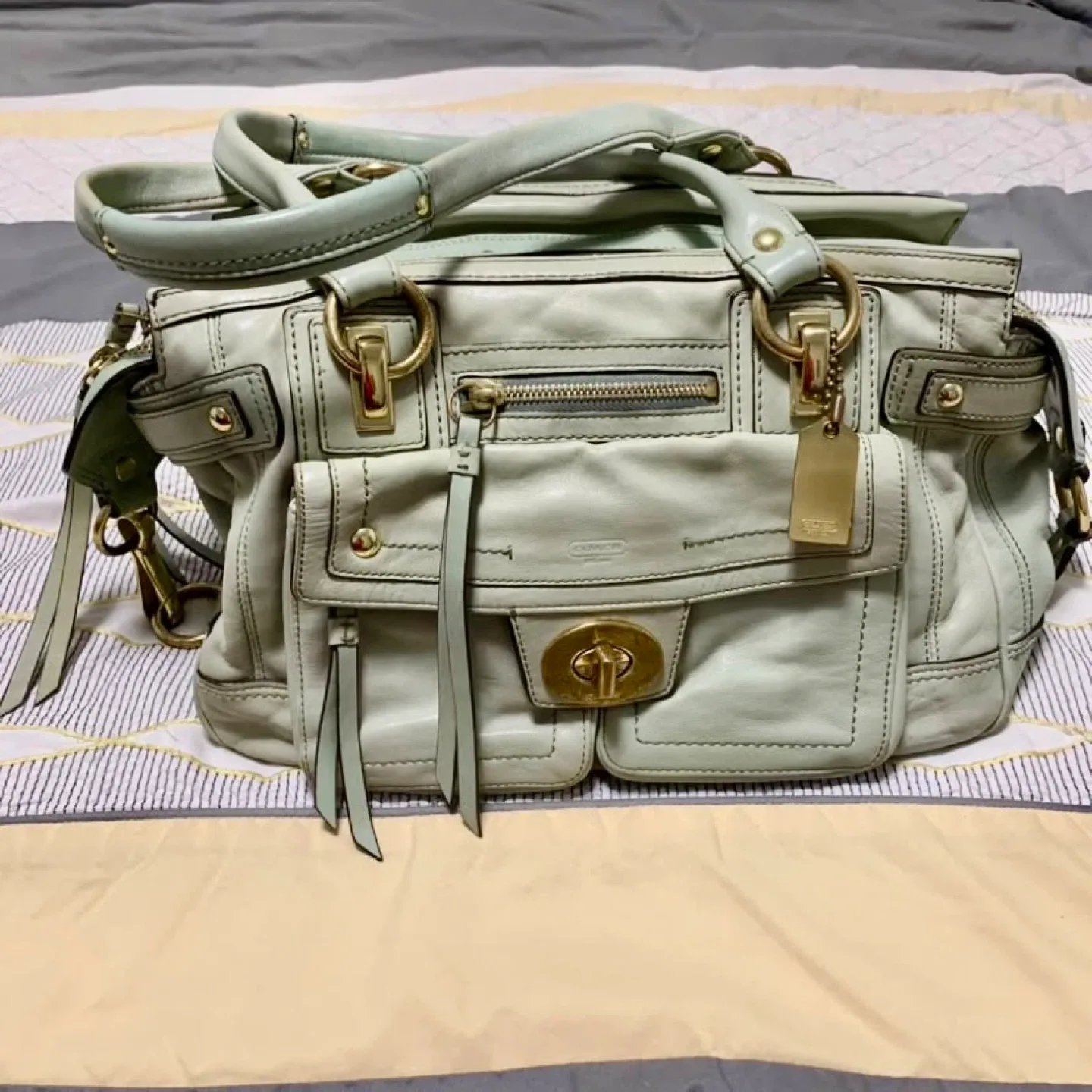 Rare Coach Hampton shopper satchel image indicator(5)