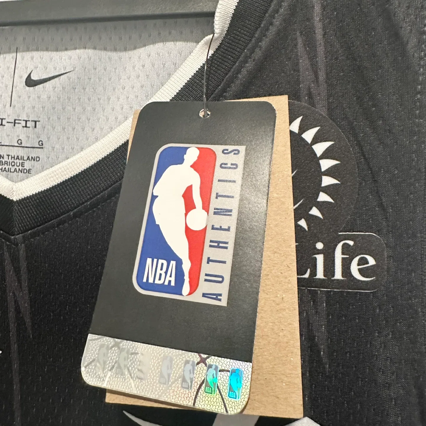 NEW Nike Toronto Raptors City Edition Barnes #4 Jersey - Size 48 image indicator(4)