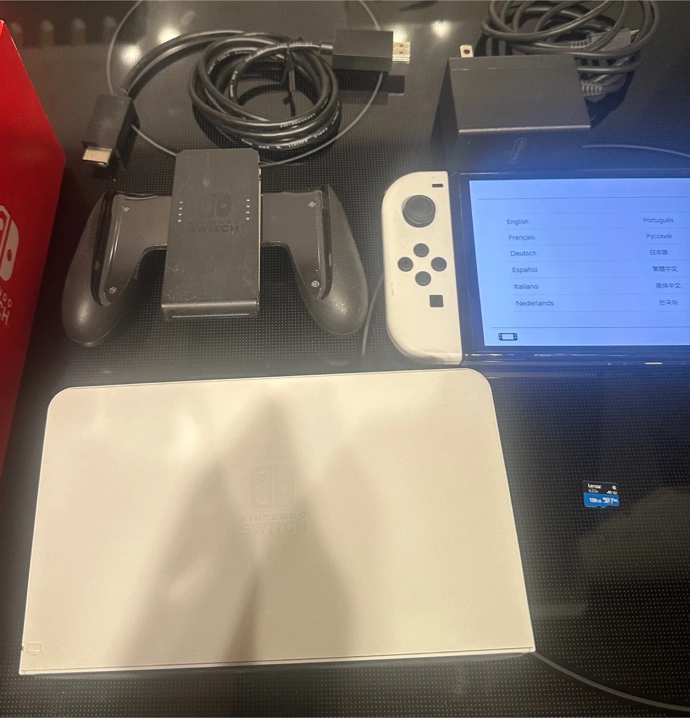 Nintendo Switch OLED Model - White Joy-Cons image indicator(4)