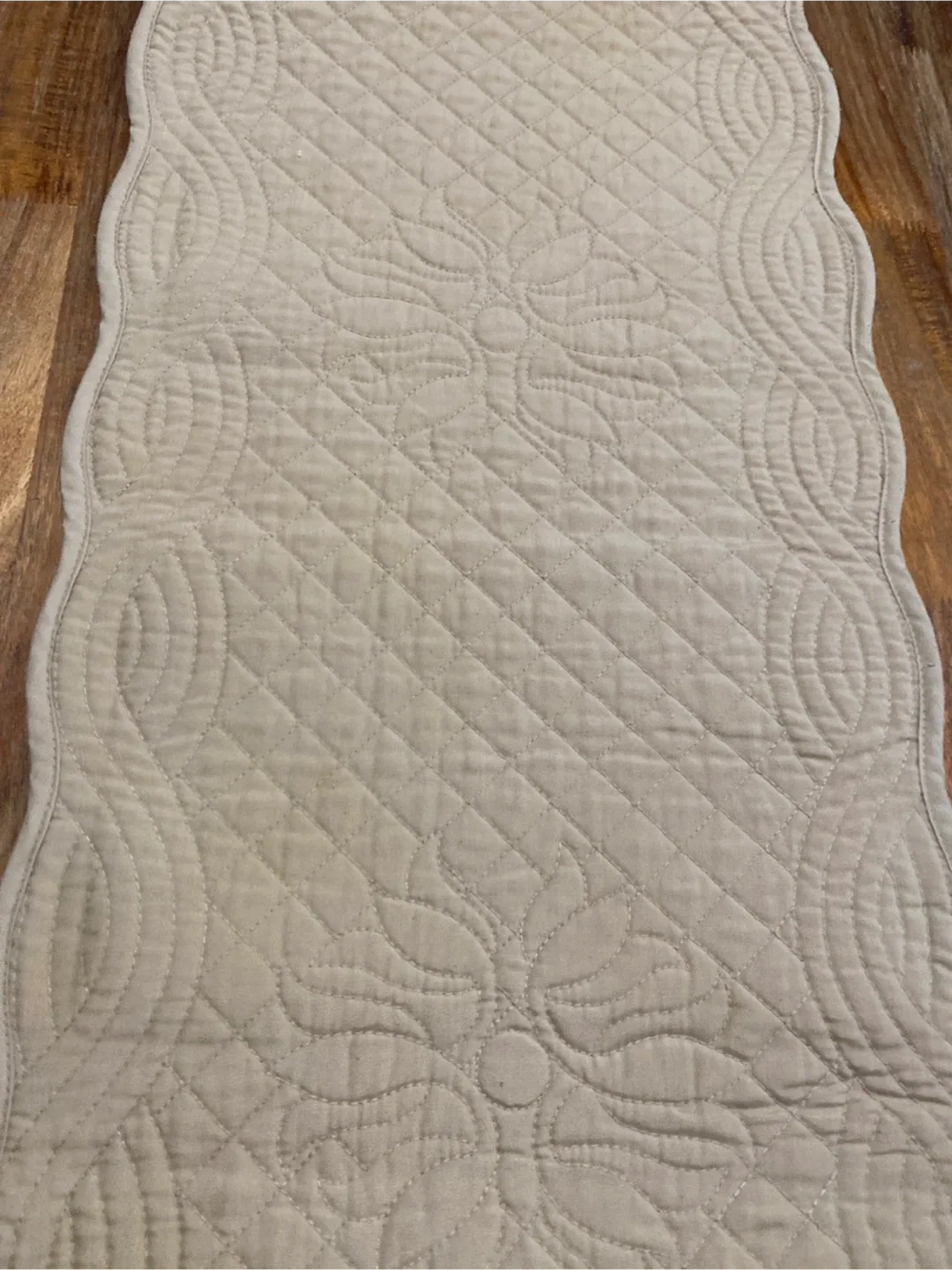 Beige Quilted Table Runner image indicator(3)