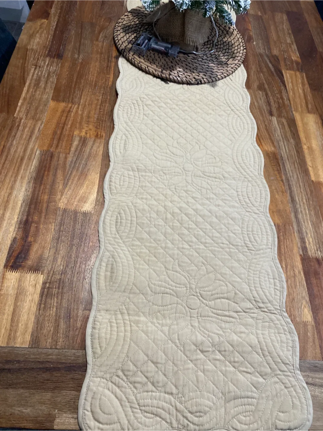 Beige Quilted Table Runner image indicator(4)