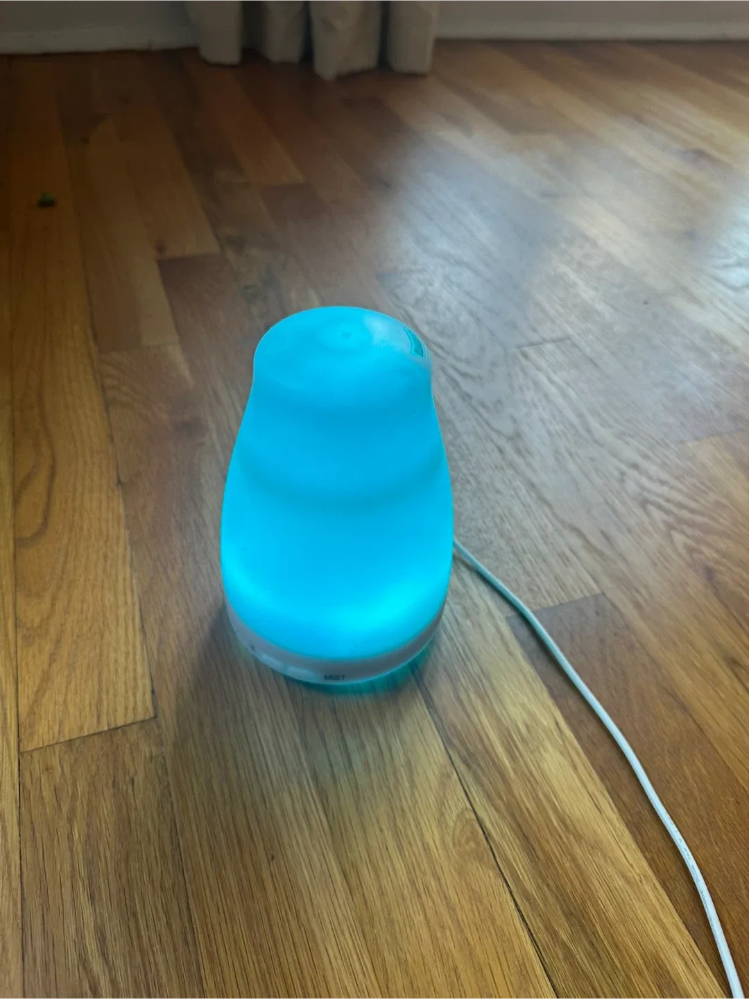 Aroma Diffuser with Color Changing Lights image indicator(6)