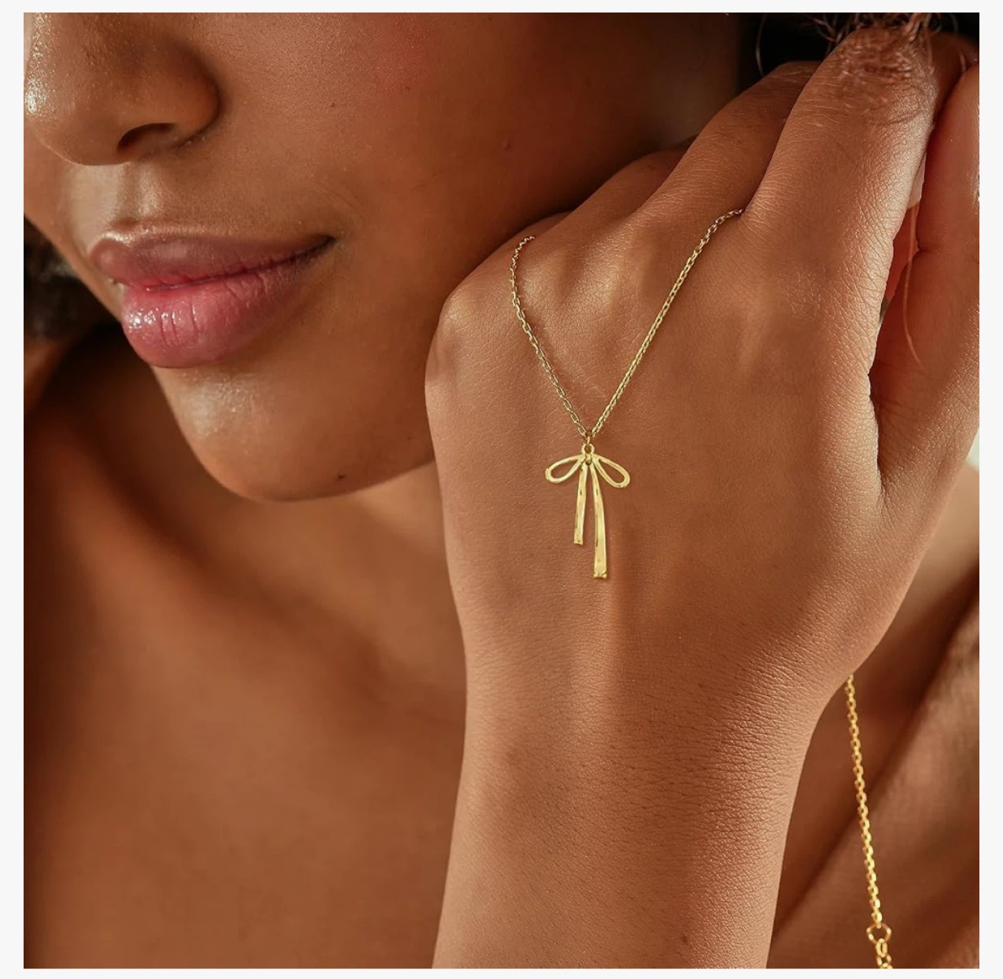 Bow Pendant Necklace