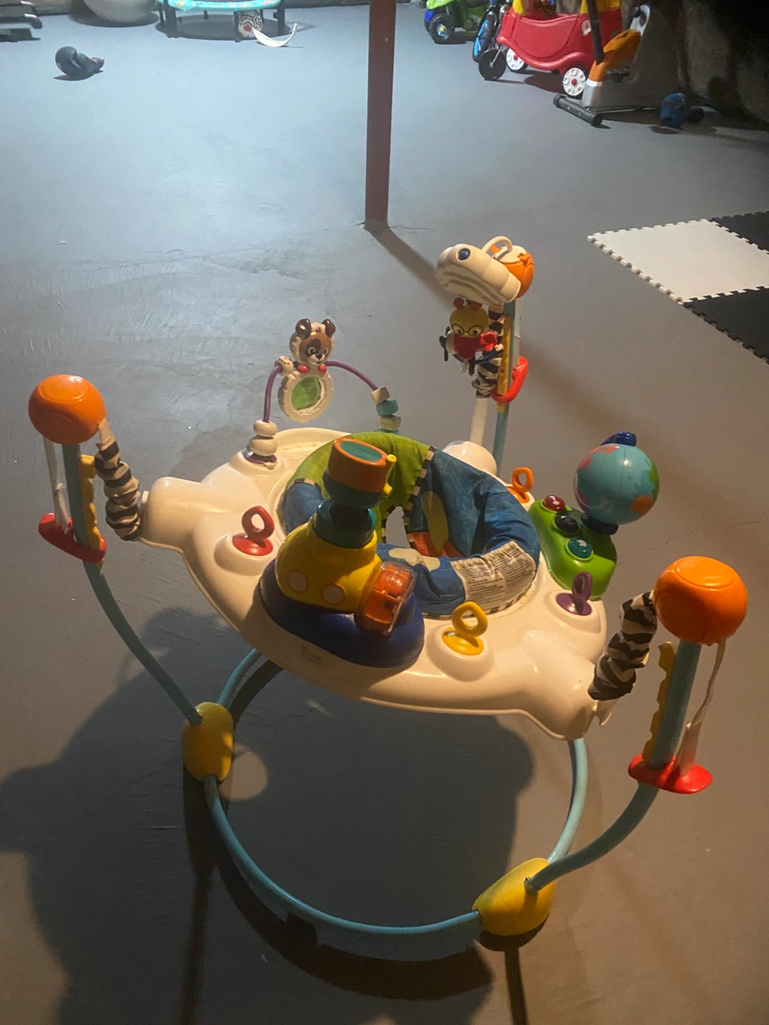 Evenflo ExerSaucer Jump & Learn Stationary Jumper - photo 3