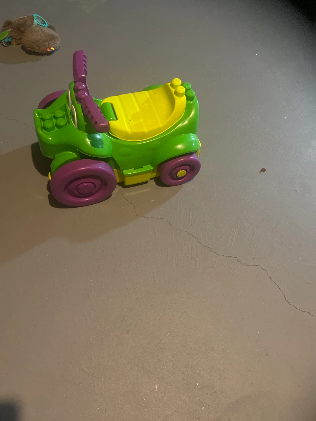 Green Alligator Ride-On Toy - photo 3