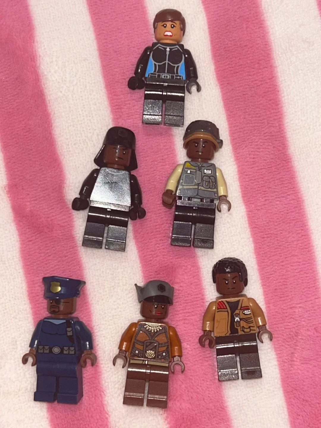 Lego Minifigures Lot image indicator(2)