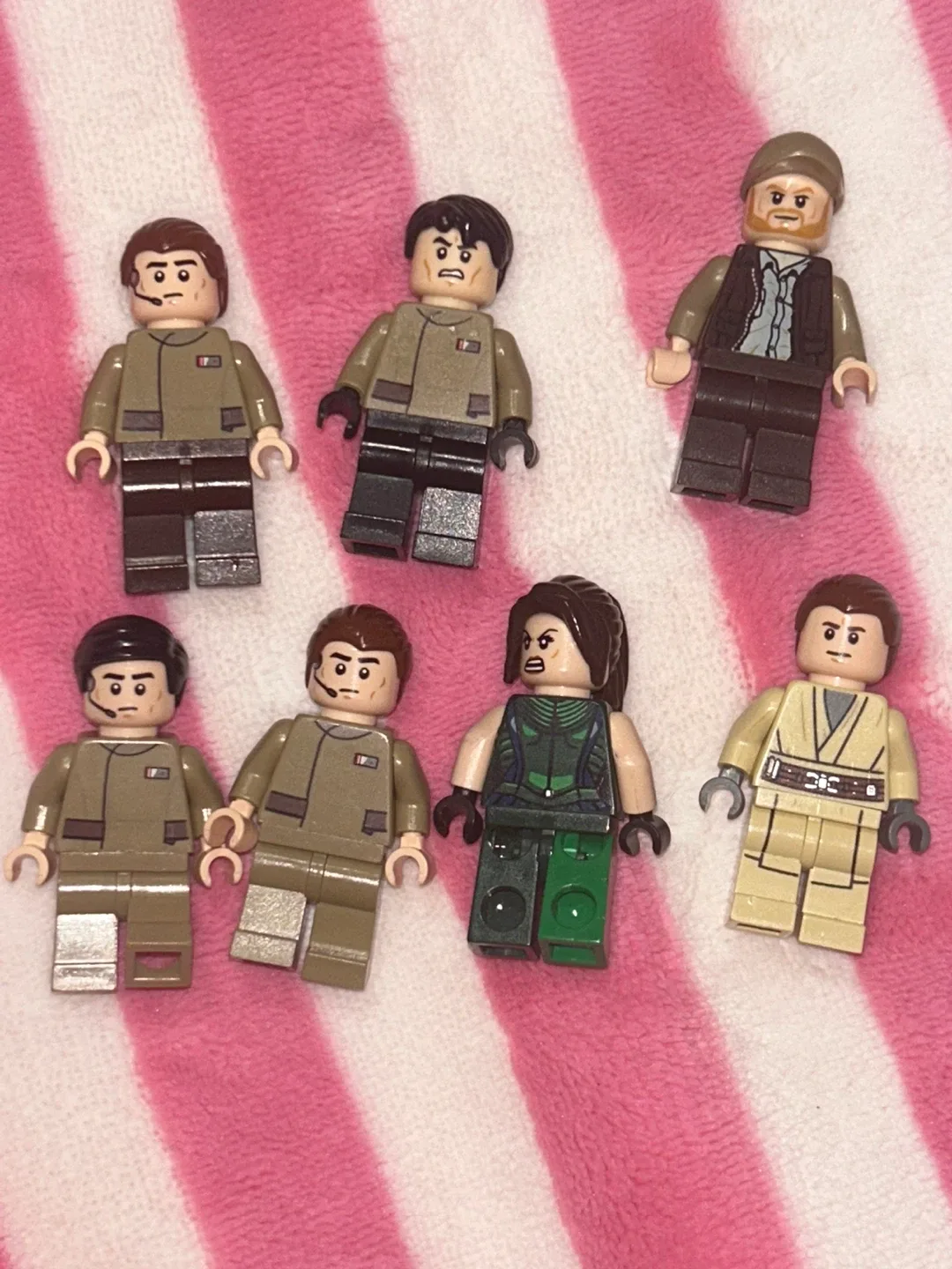 Lego Minifigures Lot image indicator(4)