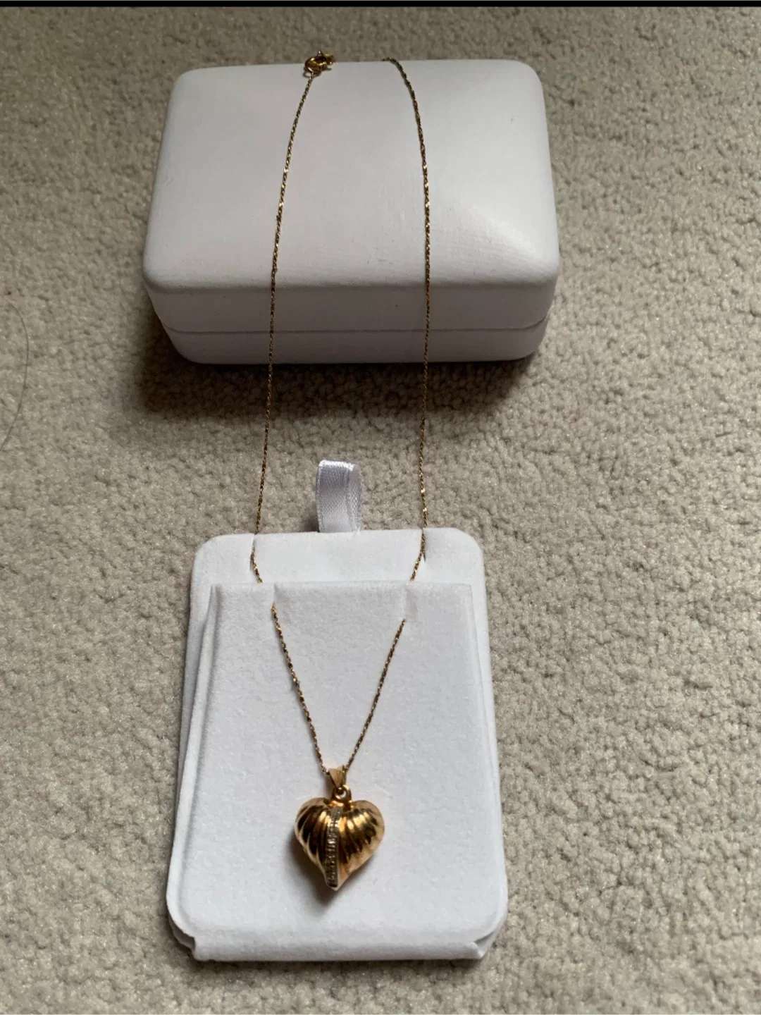 10K Yellow Gold Puffed Heart Pendant by People’s Jewelry image indicator(2)