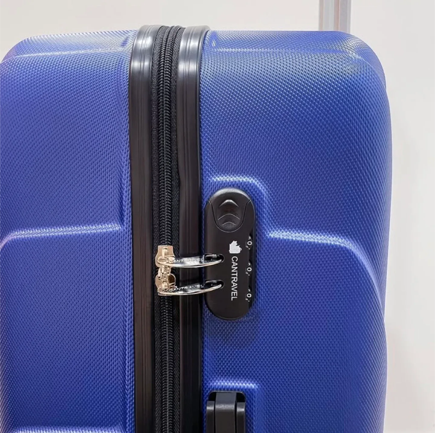 Brand new Blue Luggage Set - 3 Piece image indicator(3)