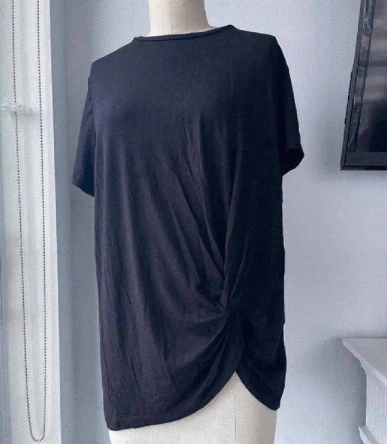 Aritzia Babaton Shirt size large