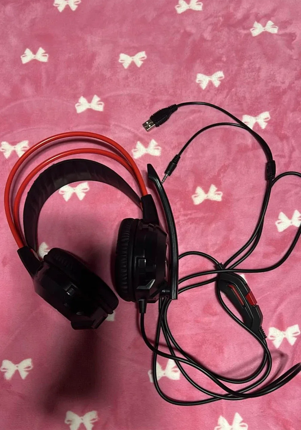 Wicked Audio Black/Red Gaming Headset image indicator(3)