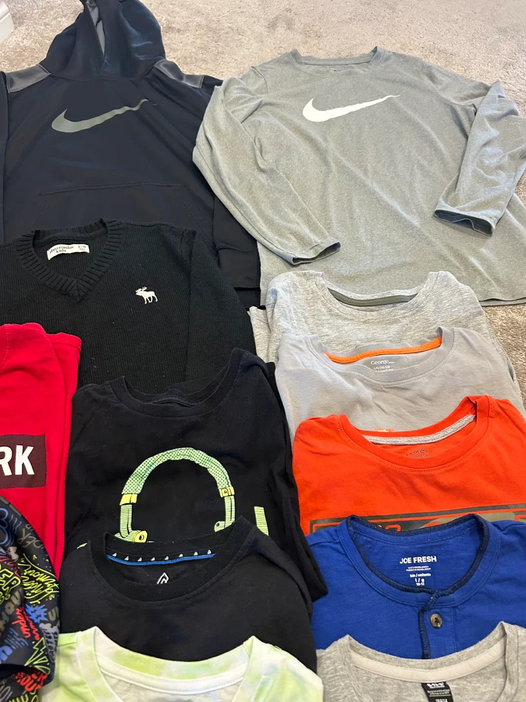 Boys' Clothing Bundle size 10-12 image indicator(3)