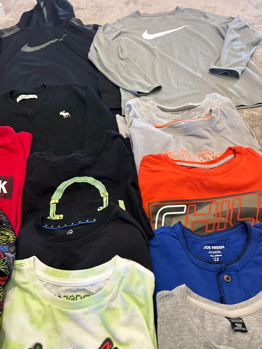 Boys' Clothing Bundle size 10-12 image indicator(4)