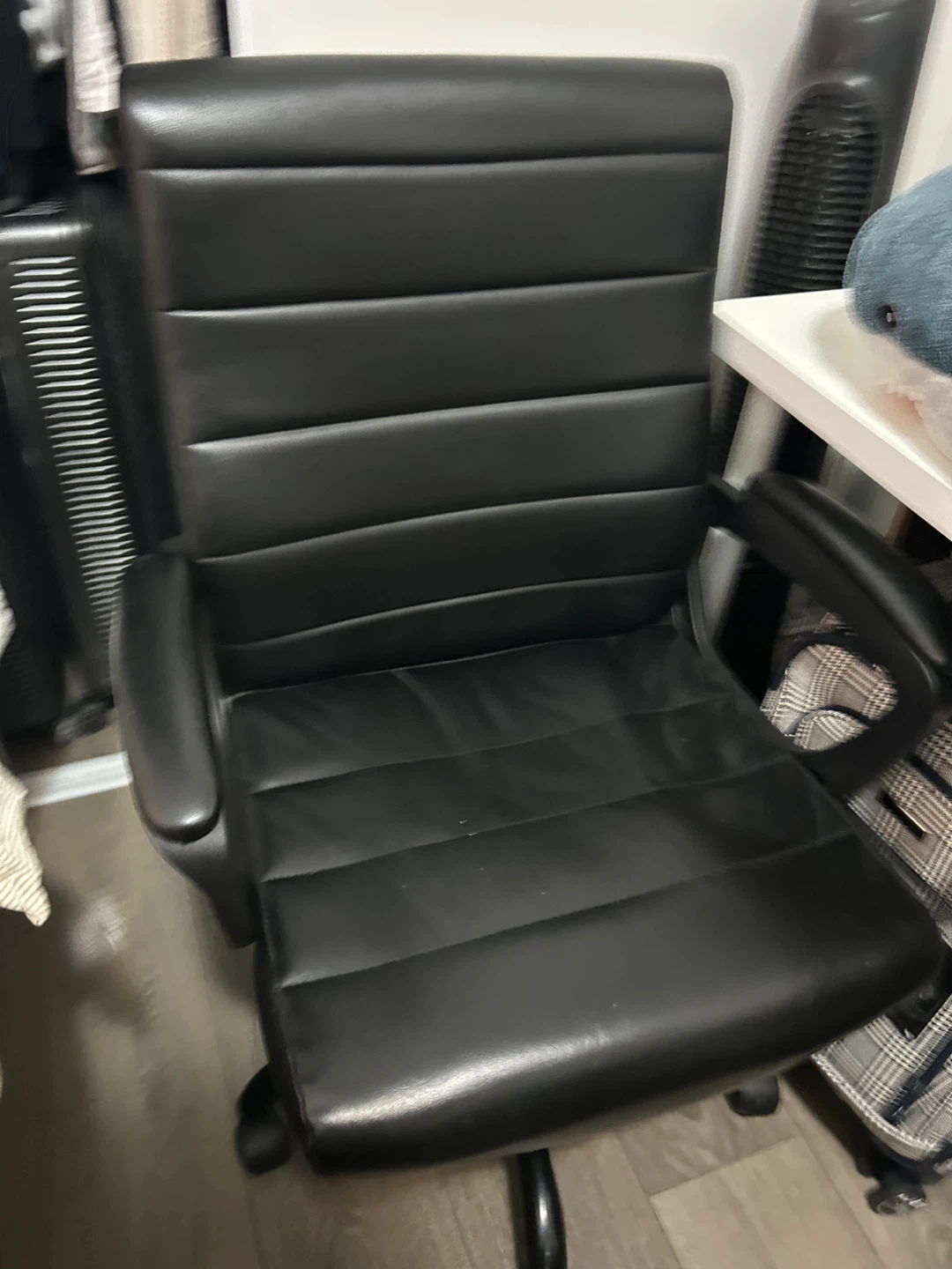Black Office Chair - photo 3