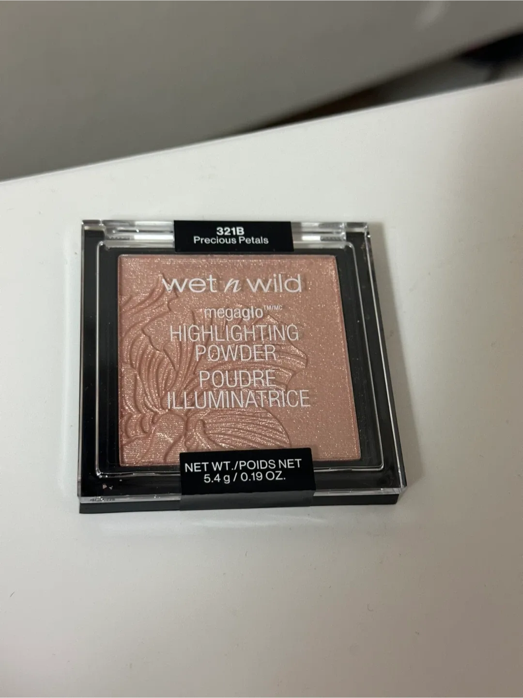 Wet n Wild MegaGlo Highlighting Powder - Precious Petals