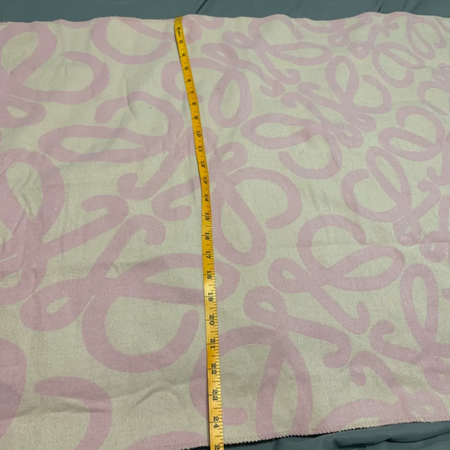 Loewe Pink Cashmere/Silk Scarf image indicator(5)