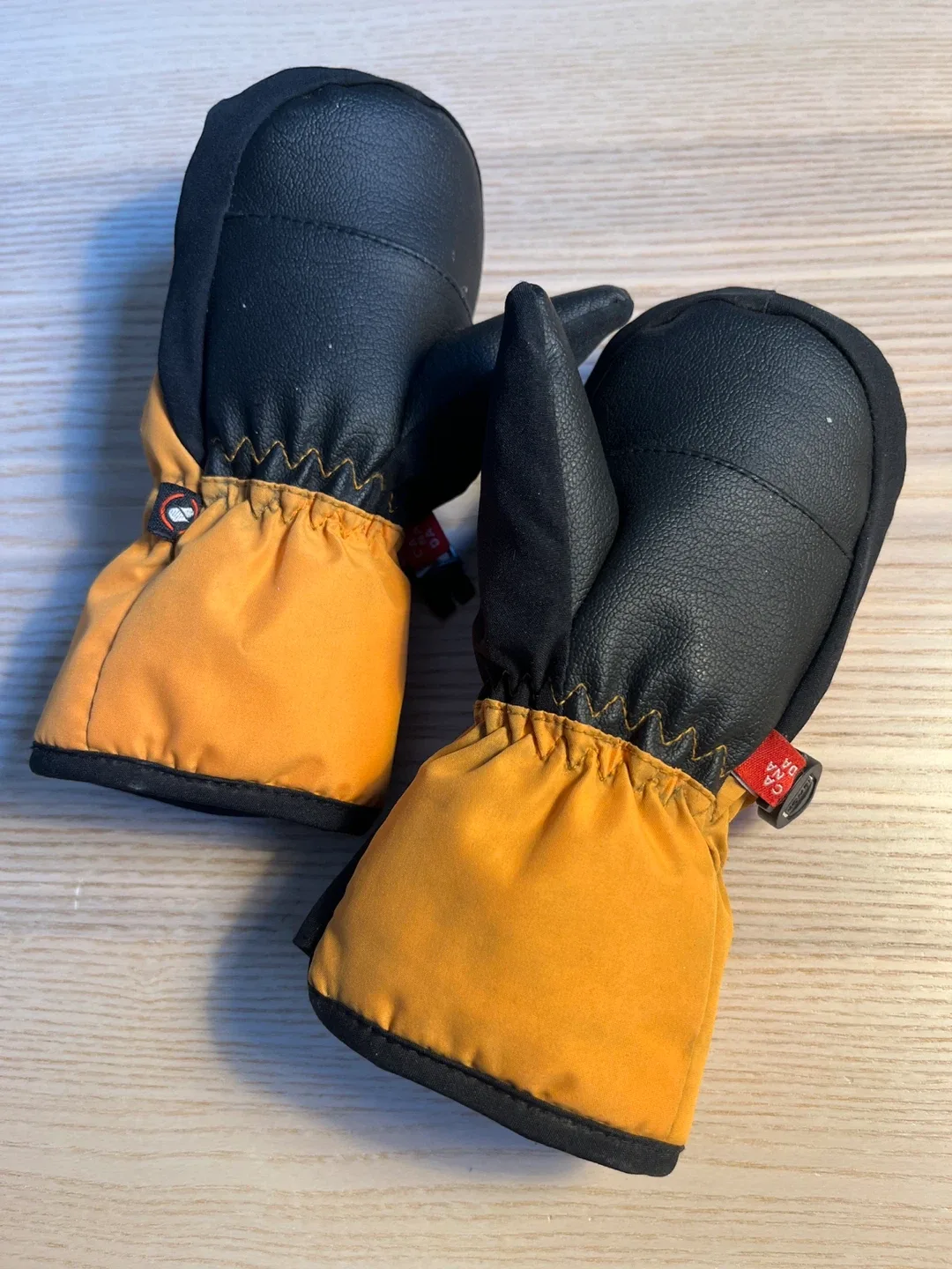 Kombi Kids Mittens - small #Cleanout image indicator(2)