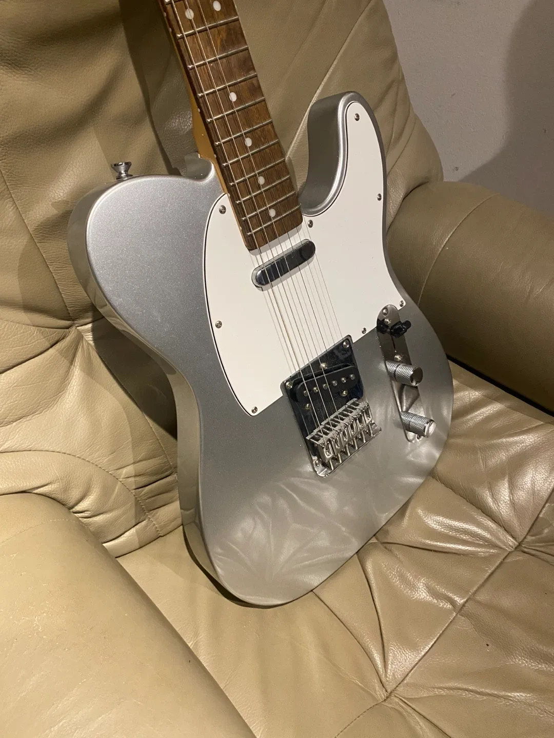 Squier Affinity Series Telecaster image indicator(6)