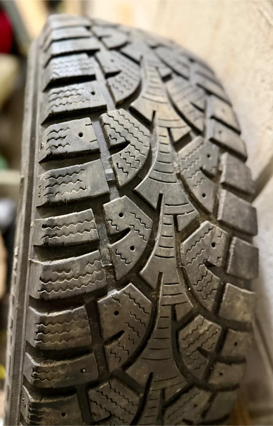 Winter Challenge Radial Tire - 195/65R15 image indicator(2)