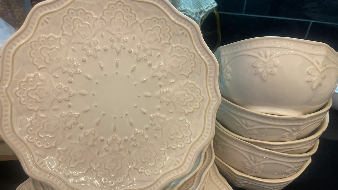 Cream Dinnerware Set (Plates & Bowls) - photo 3