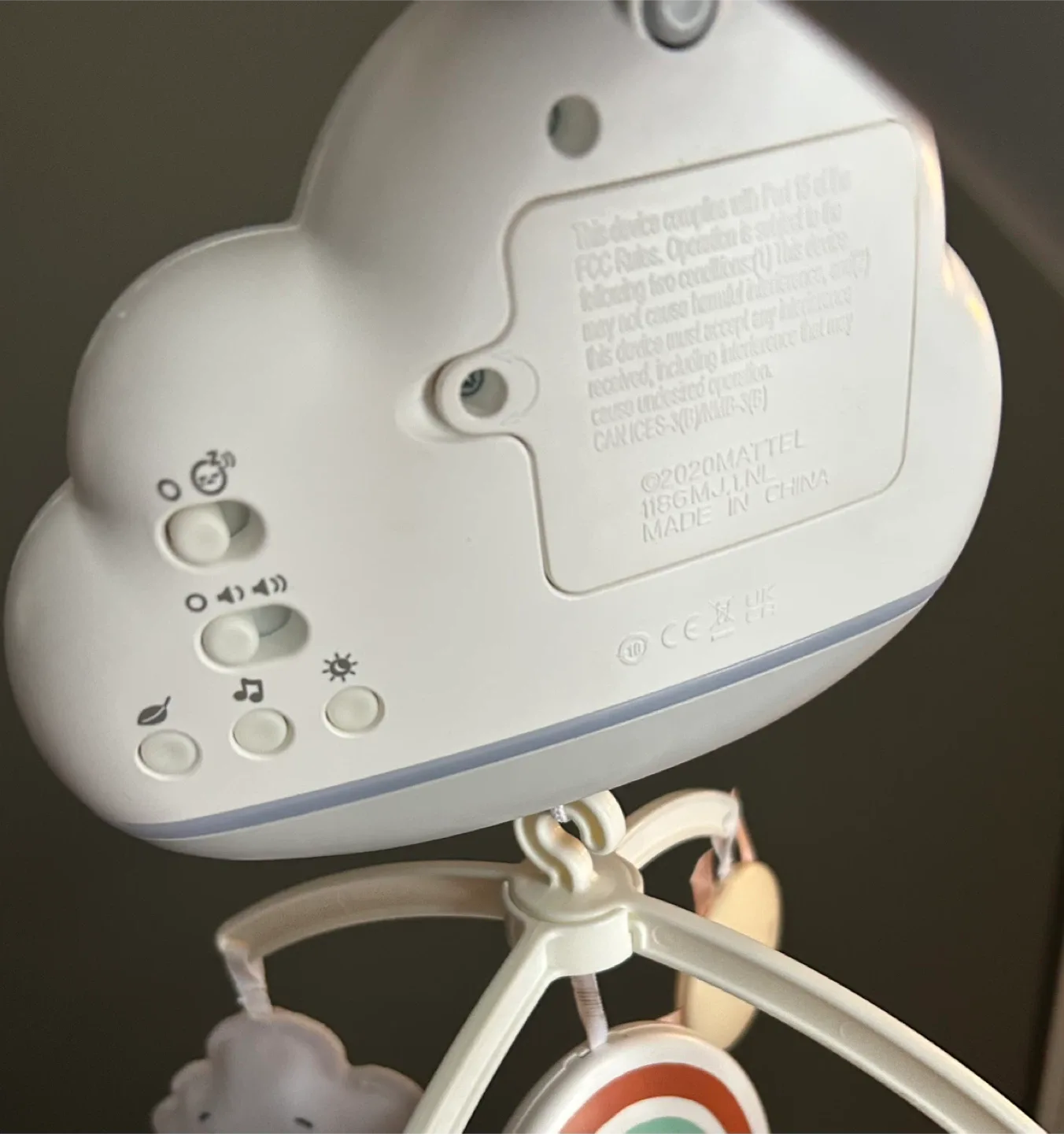 Fisher-Price Rainbow Showers Bassinet Mobile image indicator(3)