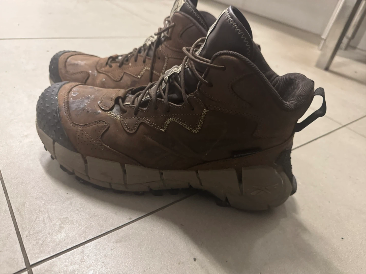 Reebok Brown Leather Boots - Size 9.5 - photo 4